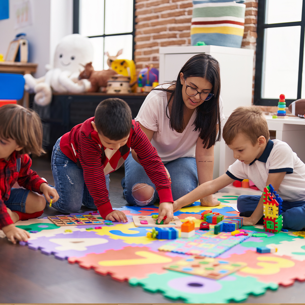 5 Razones para Elegir el Curso de Asistente de Aula este Año