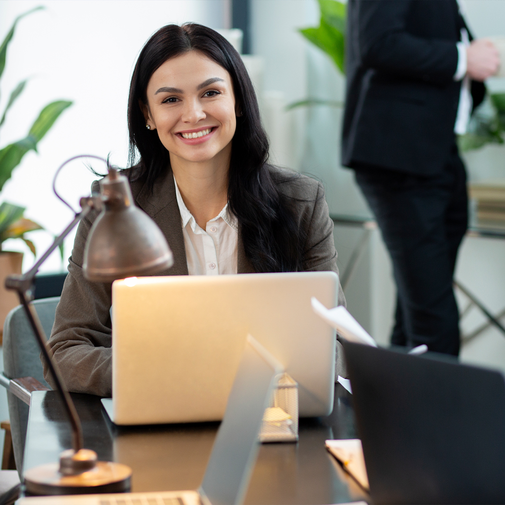 Domina la contabilidad y los recursos humanos: Curso completo para asistente administrativo