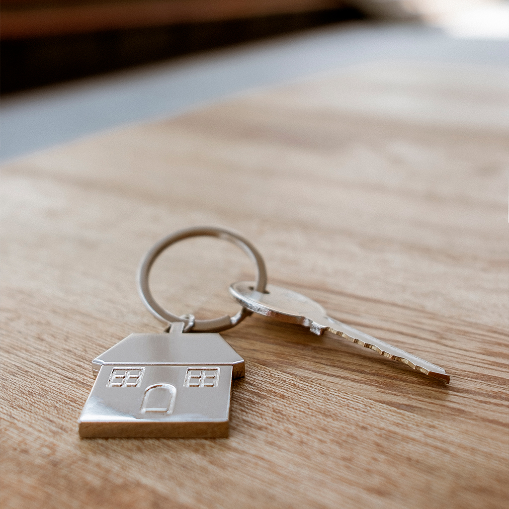 Haz crecer tu futuro profesional: Capacítate como corredor de propiedades y asesora con éxito