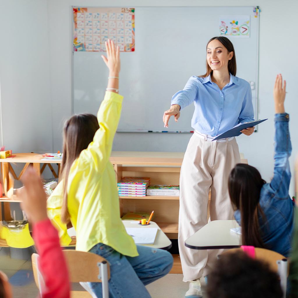 Inicia tu carrera educativa: Curso práctico para asistir a niños en su desarrollo