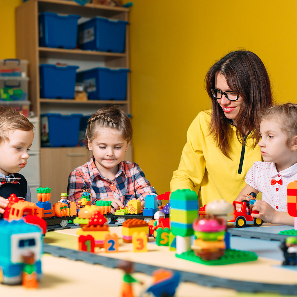 Transforma el futuro de los niños: Capacitate como asistente de la educación para párvulos